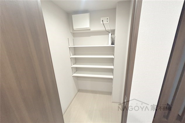 ザ・レジデンスパーク栄 玄関