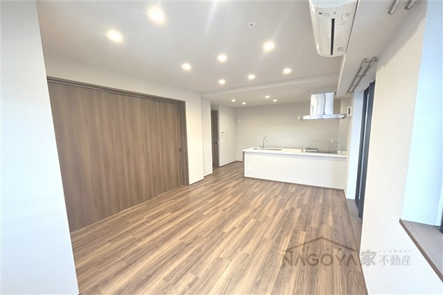 ザ・レジデンスパーク栄 リビング