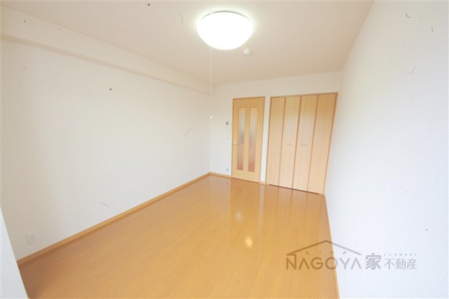 クラウザン徳川 ベッドルーム