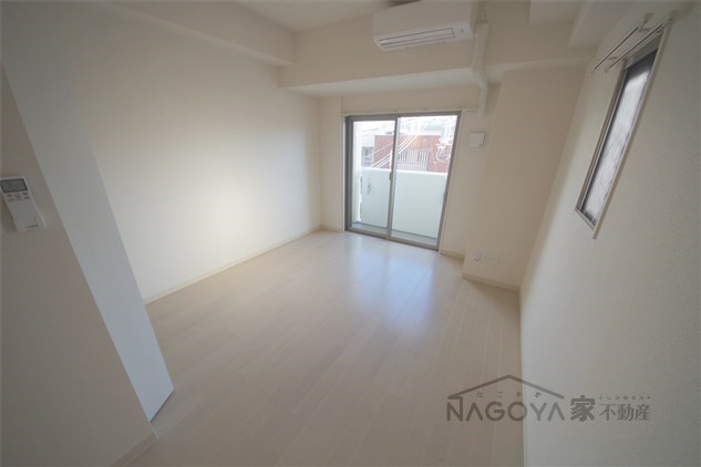 ベルルージュ中村公園 リビング