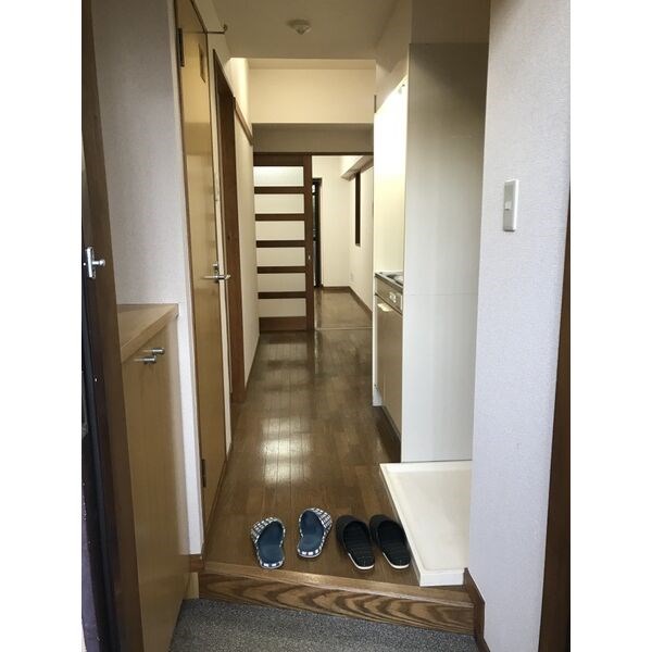 FULLHOUSE　YAGOTO 玄関