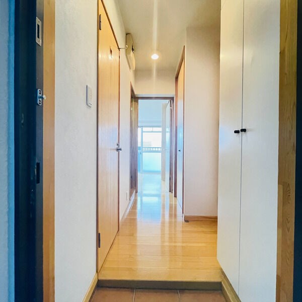 メゾン幅下 玄関