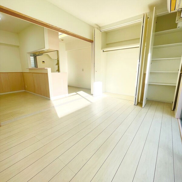 メゾン幅下 リビング