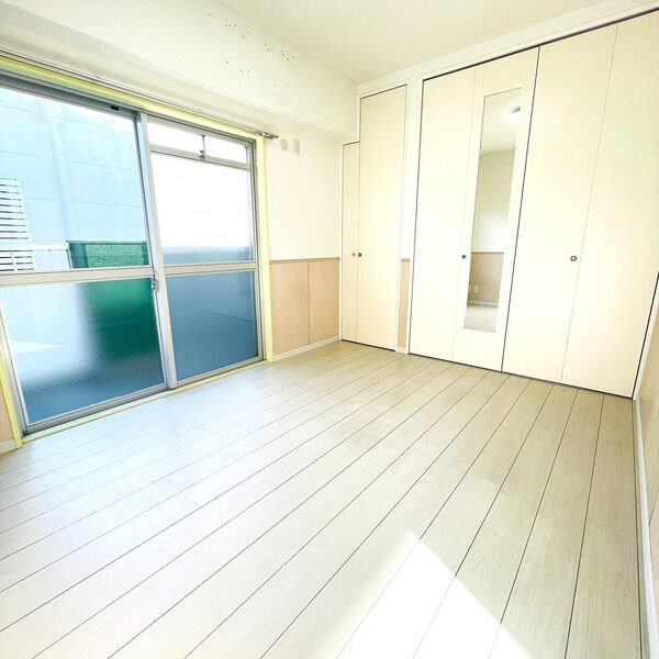 メゾン幅下 ベッドルーム