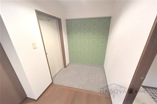 ヒルトップハウス 玄関