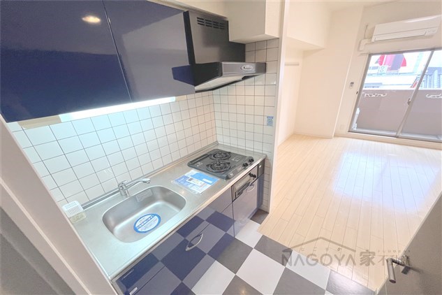 メゾンドール栄 キッチン