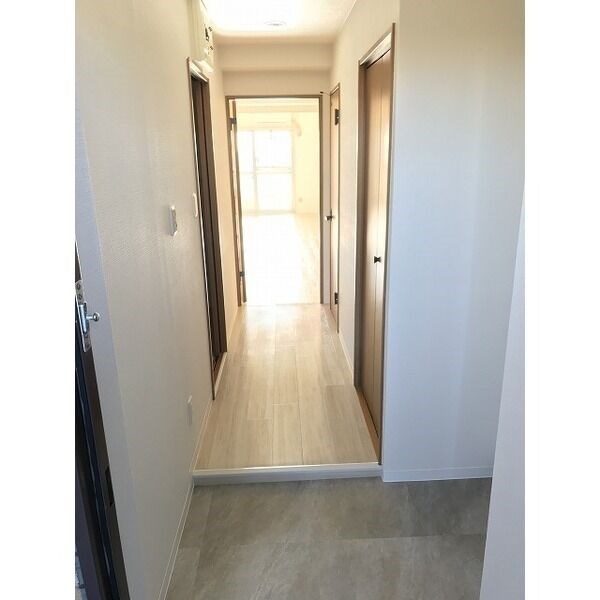 アーバンドエル八事石坂 玄関