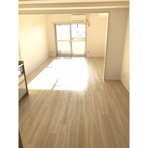 アーバンドエル八事石坂 リビング