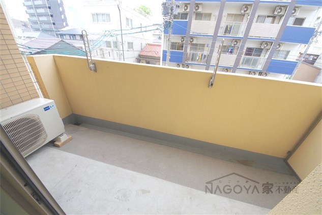 クレシェール大須 ベランダ