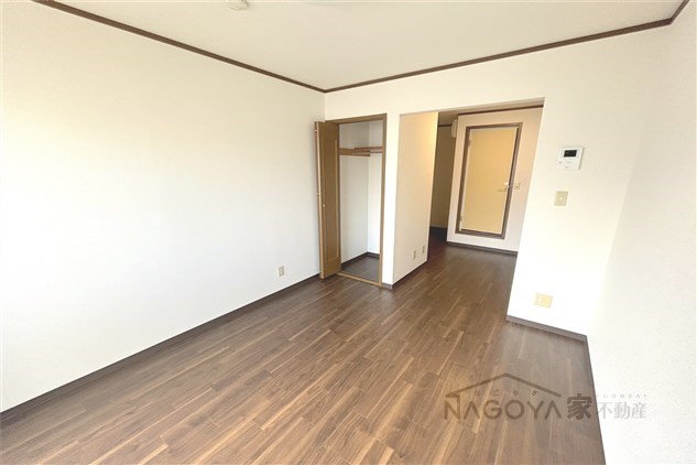 メゾン尾頭橋 ベッドルーム