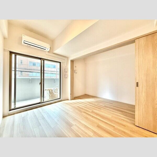 エスプレイス名古屋神宮前 ベッドルーム