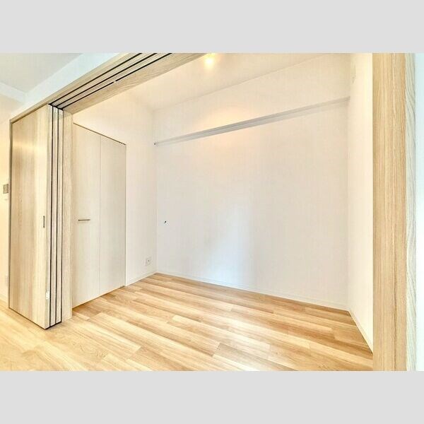 エスプレイス名古屋神宮前 ベッドルーム