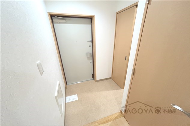 Noble Life吹上 玄関