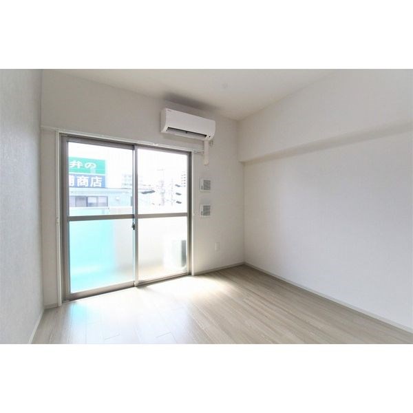 ジュール亀島 リビング