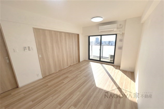 S-RESIDENCE高岳ardent リビング