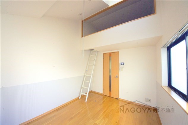 Hut In Nagoya ベッドルーム