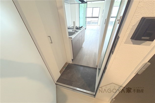 CELENEST名駅西 玄関