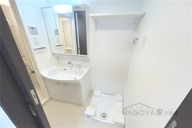 エステムコート名古屋TWIN WEST 洗面所