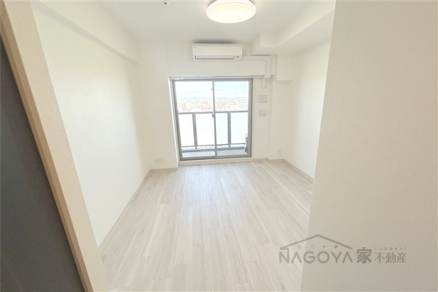 エステムコート名古屋TWIN WEST リビング