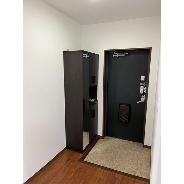 フォンテ川名 玄関