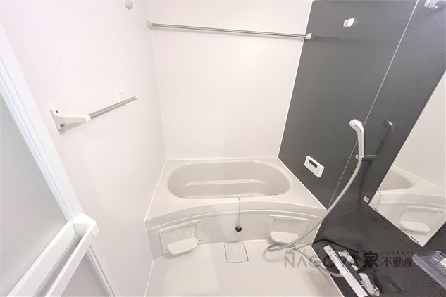 REGALESTルミナス黄金 風呂画像