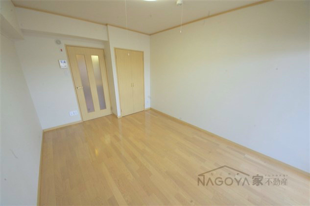 ヒルズ川名 リビング