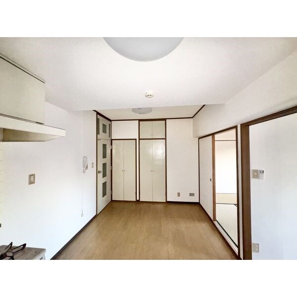 ロータリーマンション栄 リビング