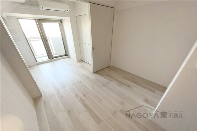 CREST TAPP名古屋山王 リビング
