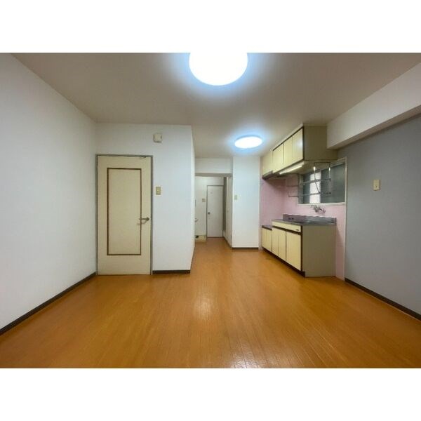 コーラル志賀 リビング