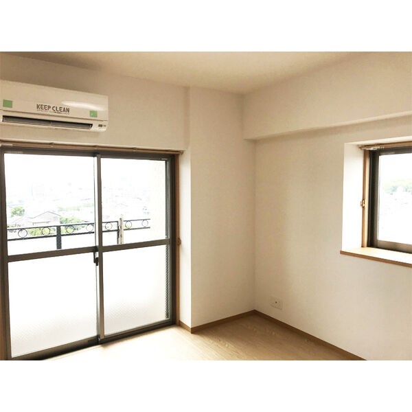 メイプルコート本山 リビング