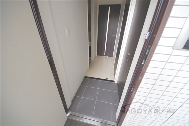 古出来エンブルコート 玄関