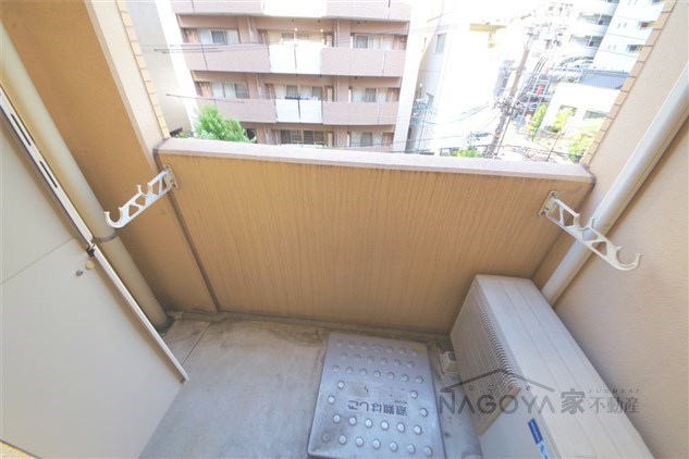 サンエスケーイワタ丸の内 ベランダ