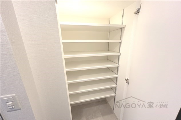 エステムコート名古屋TWIN EAST 玄関