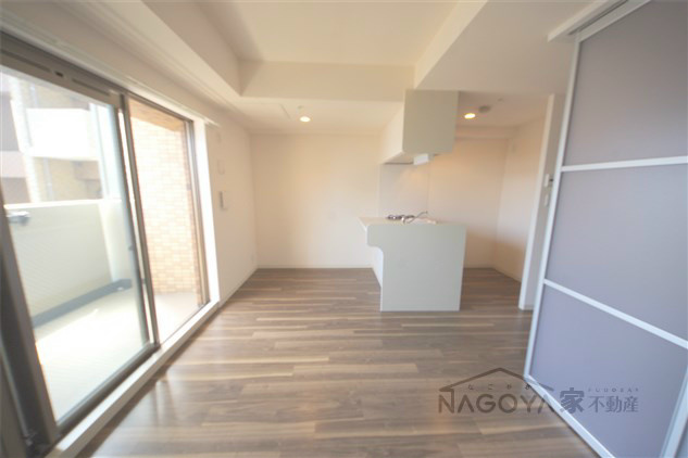 プレサンス栄ラグジュ リビング