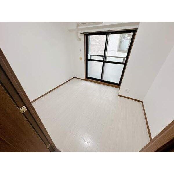 ヴィアルCITY今池 リビング