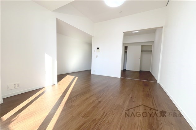 CORNES HOUSE NAGOYA リビング