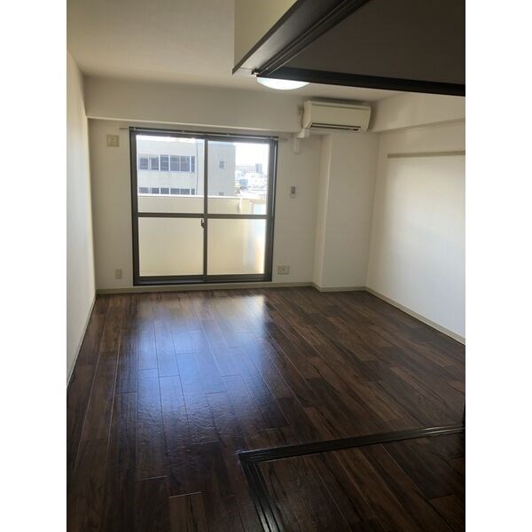 ウェスト　メゾン　マルキーズ リビング