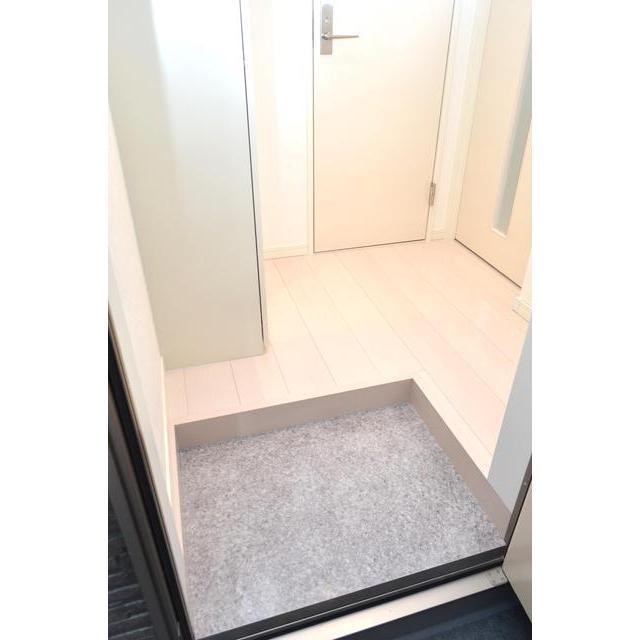 レクセラ新栄 玄関