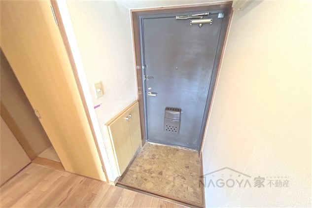 リバティハイツ 玄関