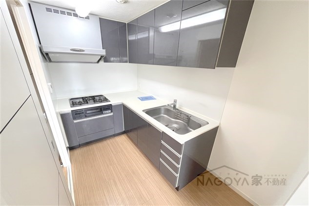 ラドーニ清水 キッチン