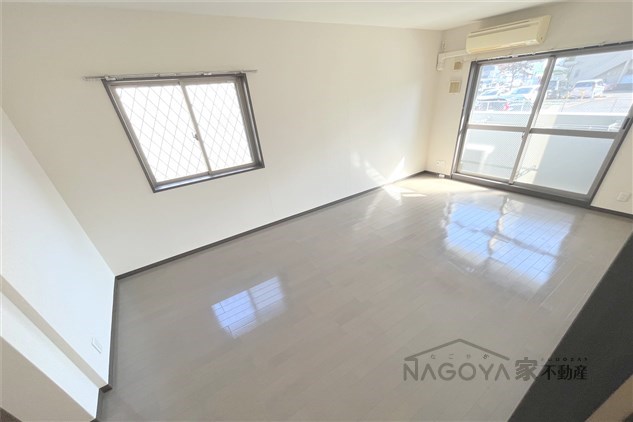 フラット矢田南 リビング