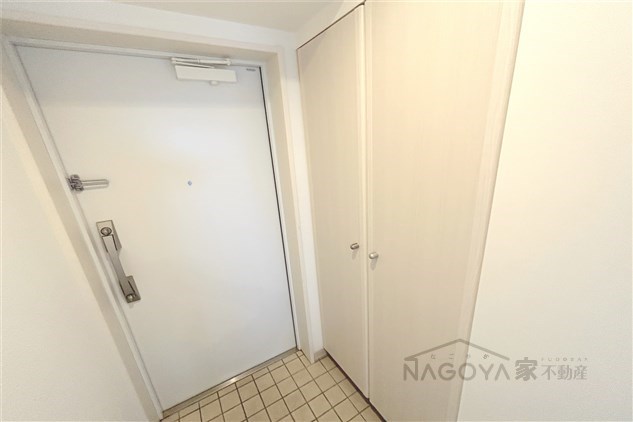 スレンダウェルステージ 玄関