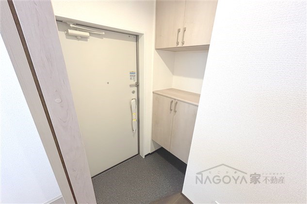 ブルームひまわり 玄関