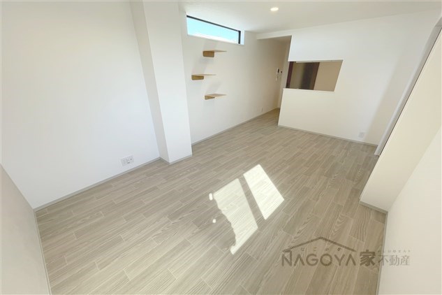 ミルノア尾頭橋 リビング