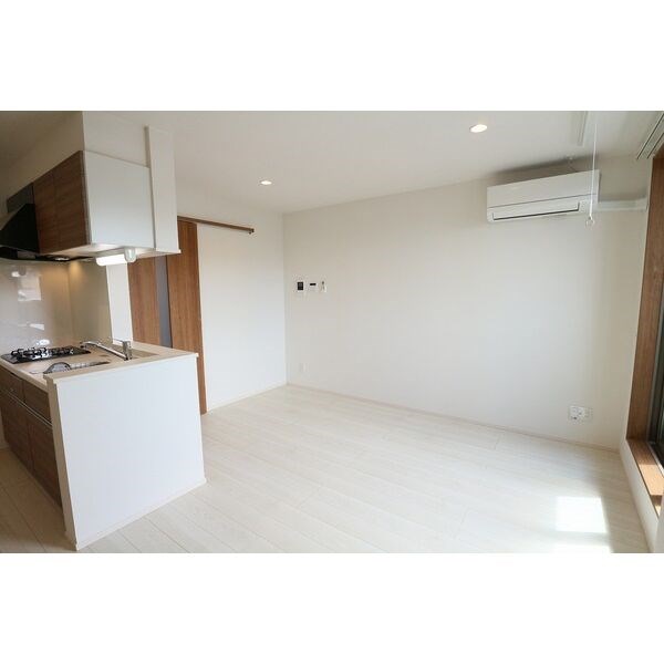 REGALEST名古屋栄生 玄関