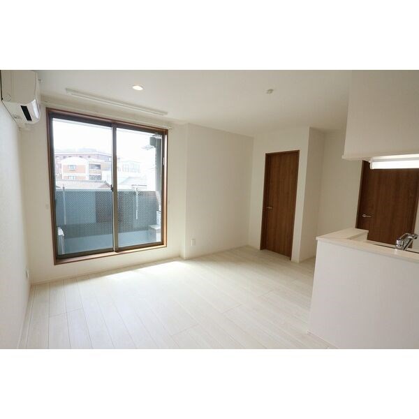 REGALEST名古屋栄生 リビング