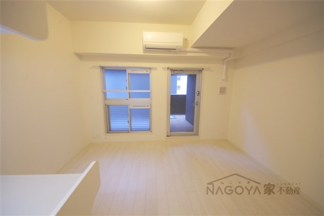 アドバンス名古屋モクシー リビング