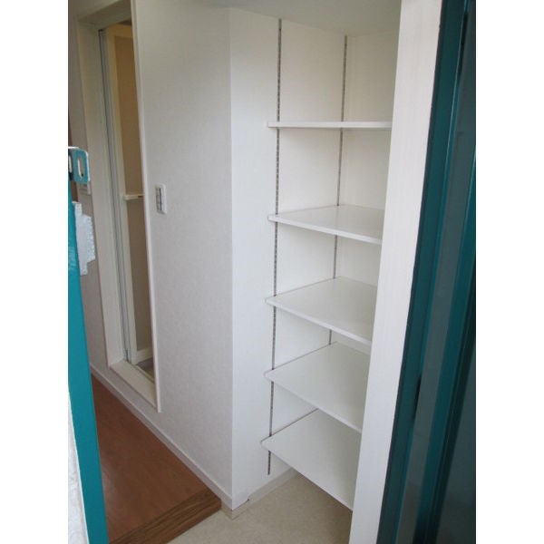 ヴェルドミール志賀 玄関