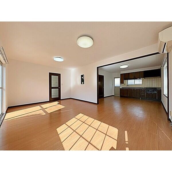 山添町借家 リビング