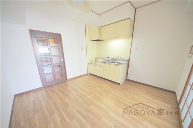 パークサイドメゾン伏見 リビング